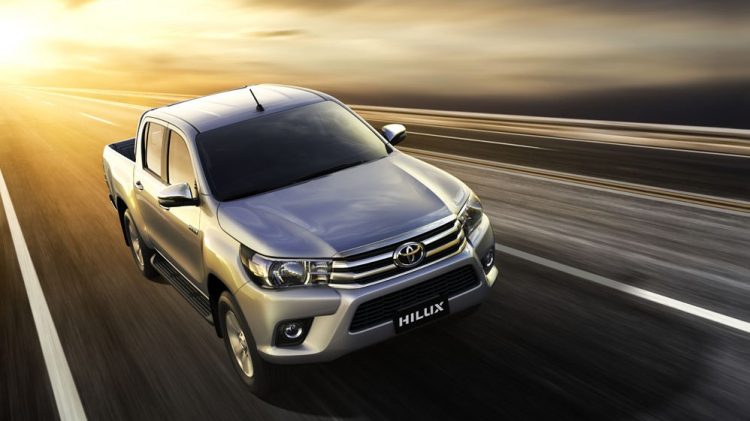Triệu hồi Toyota Hilux 2019 tại Việt Nam vì lỗi ống nhiên liệu