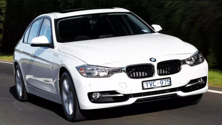 Có nên mua BMW 320i đời 2012-2013 hay không?