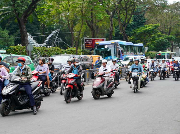 Lưu ý "Bẫy rồng" khi rẽ trái từ Ng T Minh Khai vào Trương Định - Lỗi lấn lane.