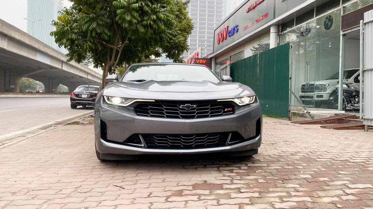 Cận cảnh Chevrolet Camaro 2019 mui trần đầu tiên tại Việt Nam