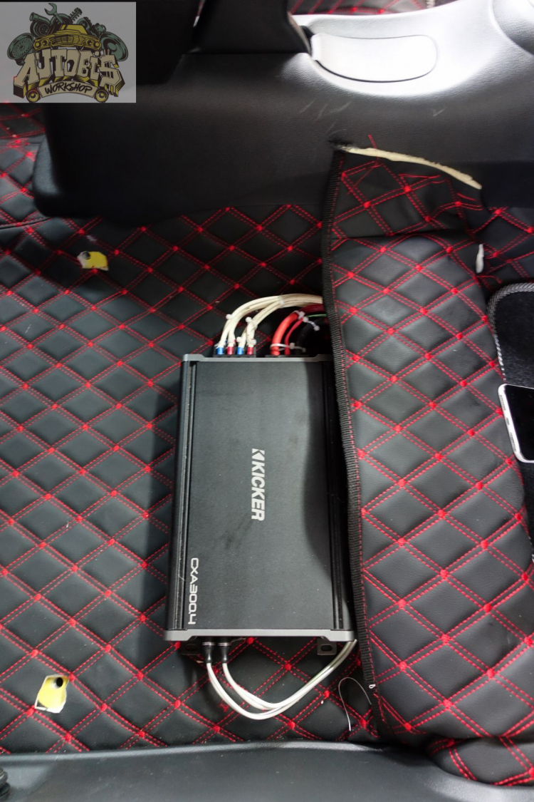 Nâng cấp âm thanh cho Honda Brio với hệ thống loa, sub hiệu Focal.