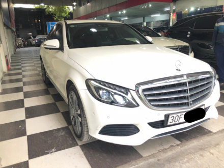 Mercedes_Benz_C250_Exclusive_2018 (1).png