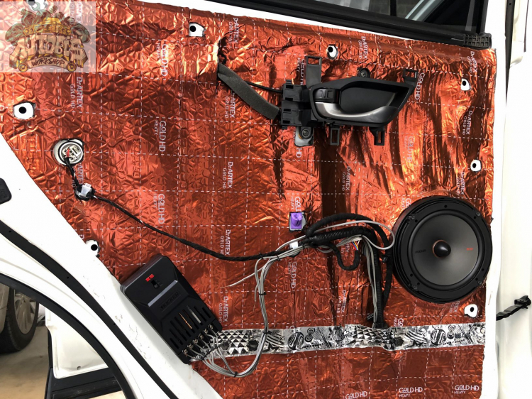 Nâng cấp hệ thông âm thanh cơ bản và cách âm cửa cho Honda CRV
