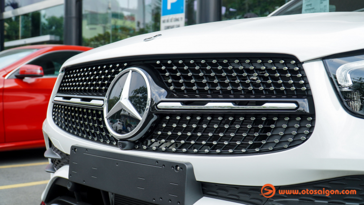 Chi tiết Mercedes-Benz GLC 300 4Matic nhập Đức giá 2,559 tỷ đồng