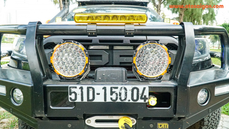 Ngắm Ford Ranger bản độ full nóc tại Sài Gòn