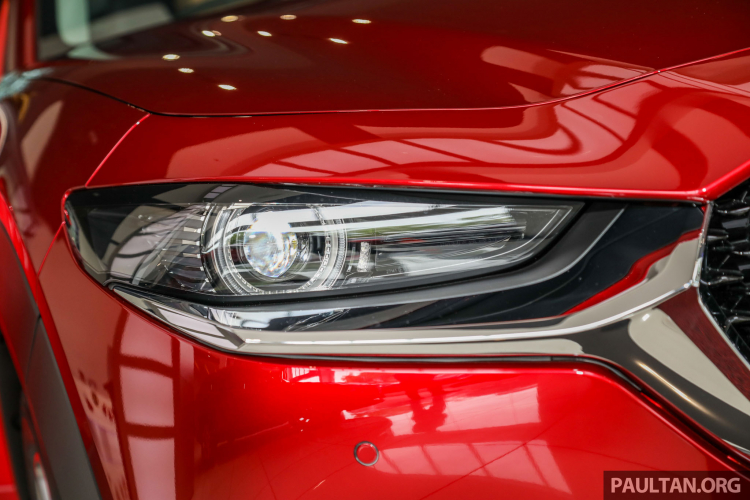 Mazda CX-30 2.0L giá 920 triệu đồng tại Malaysia có gì?