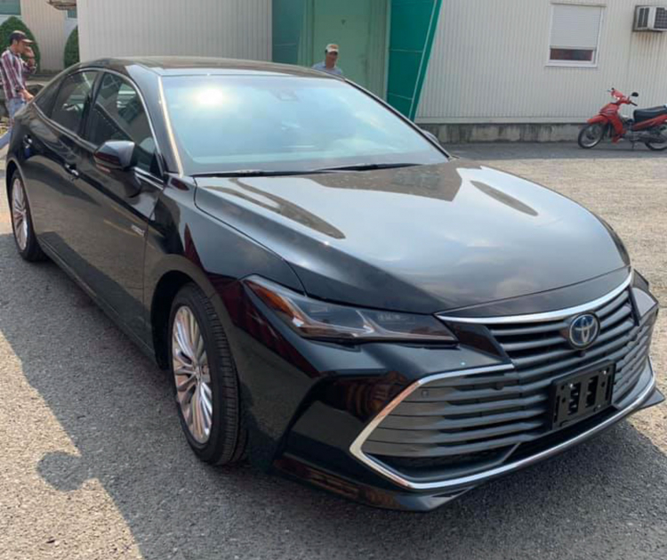 Toyota Avalon Hybrid Limited 2020 về Việt Nam: Sedan full-size; giá gần 4 tỷ