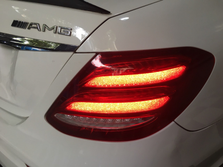 Mercedes_Benz_E300_AMG_2016 (11).jpg