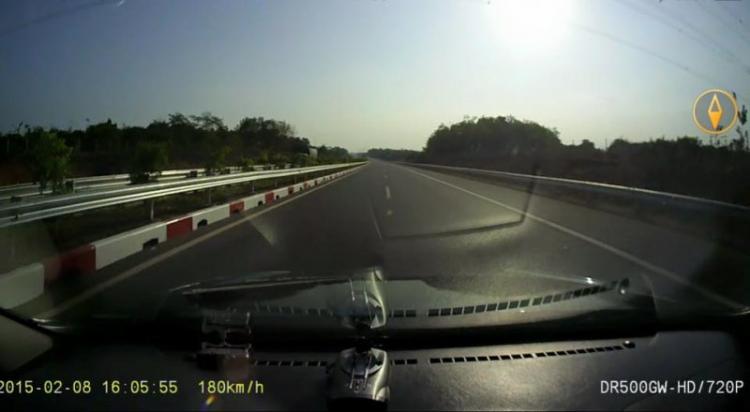 Đi nhầm hướng, cao tốc Long Thành-Dầu Giây ;-) Sai 1 li, đi 64 km Đi nhầm hướng, cao tốc Long Thành-Dầu Giây ;-) Sai 1 li, đi 64 km