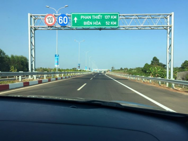 Đi nhầm hướng, cao tốc Long Thành-Dầu Giây ;-) Sai 1 li, đi 64 km