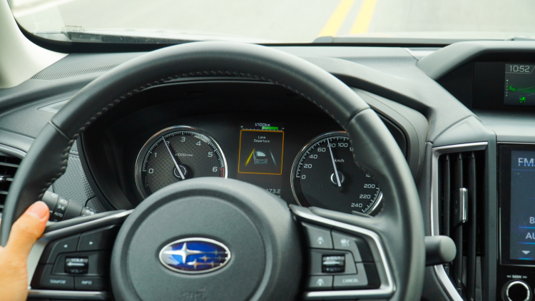 Subaru Forester 2.0i-S EyeSight: Mẫu xe trang bị an toàn và hỗ trợ lái tốt nhất phân khúc CUV