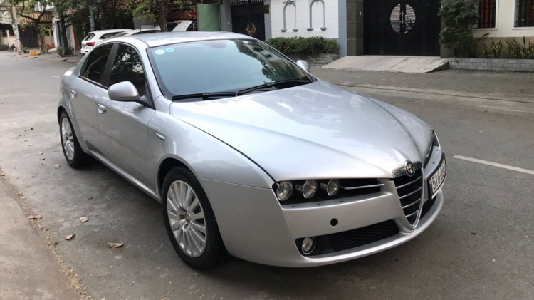 Hàng độc Alfa Romeo 159 JTS đời 2006 tìm chủ mới với giá 780 triệu