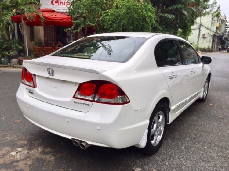 Nên mua Kia Cerato hay Hyundai Elantra? Nên mua Kia Cerato hay Hyundai Elantra?