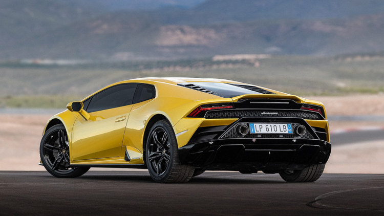 Lamborghini Huracan EVO ra mắt phiên bản dẫn động cầu sau (RWD)