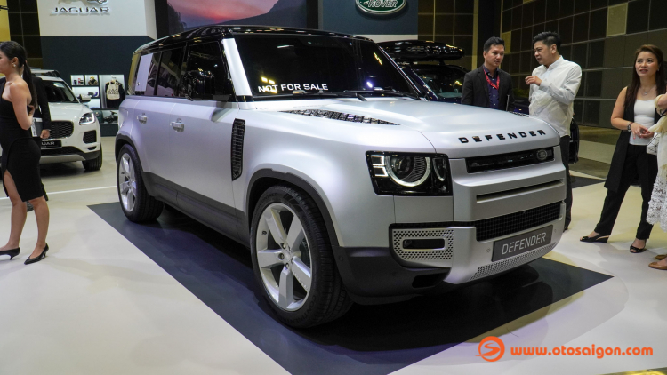 Cận cảnh Land Rover Defender 110 First Edition có giá từ 5,12 tỷ đồng tại VN Cận cảnh Land Rover Defender 110 First Edition có giá từ 5,12 tỷ đồng tại VN