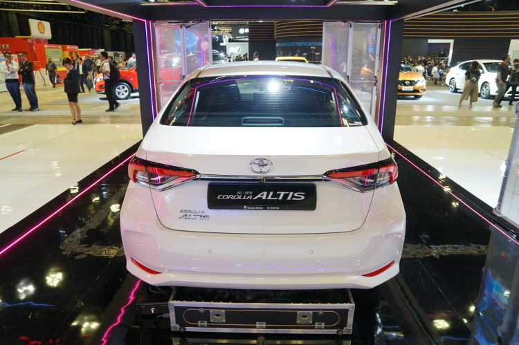 Toyota Corolla Altis 2020 có giá gần 1,8 tỷ đồng tại Singapore, gấp đôi giá xe Altis tại Việt Nam