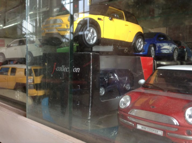 Đồ chơi xe Mitsubishi Đồ chơi xe Mitsubishi