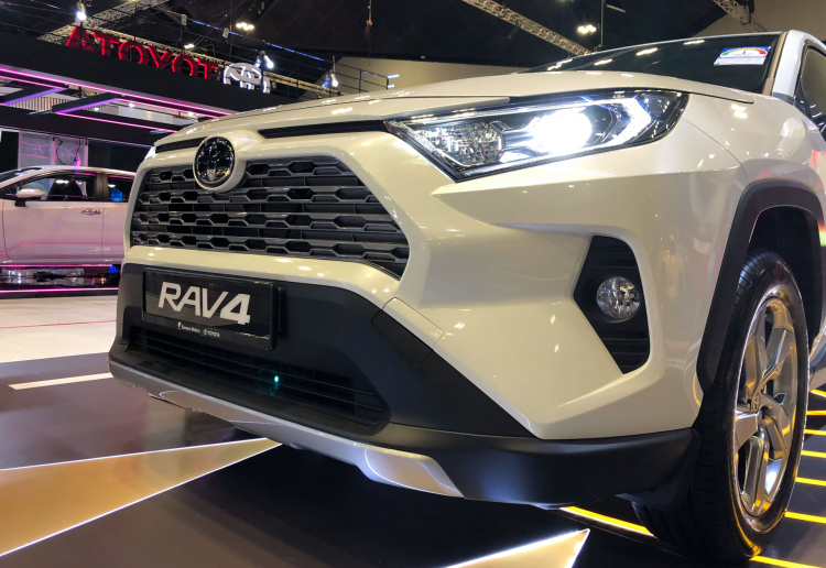 Toyota RAV4 có giá 2,27 tỷ tại Singapore, đắt ngang giá xe RAV4 tại Việt Nam