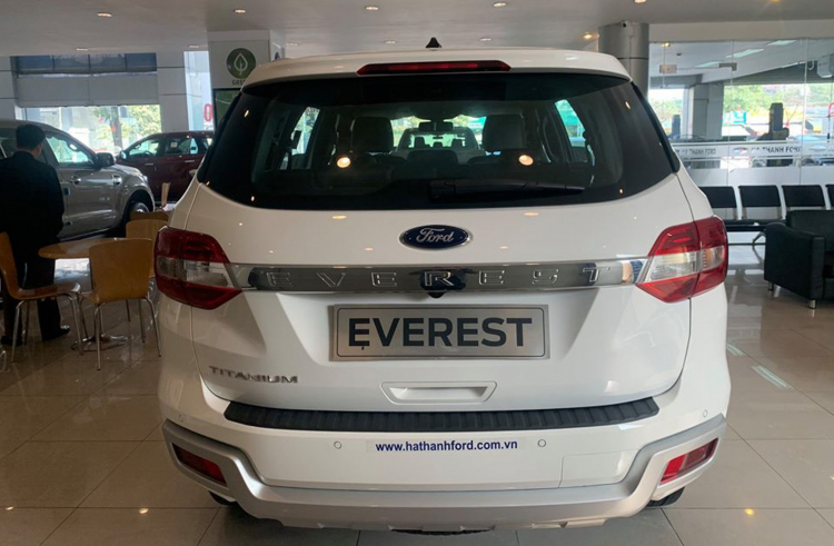 Ford Everest 2020 về đại lý: bổ sung thêm trang bị, giá tăng nhẹ