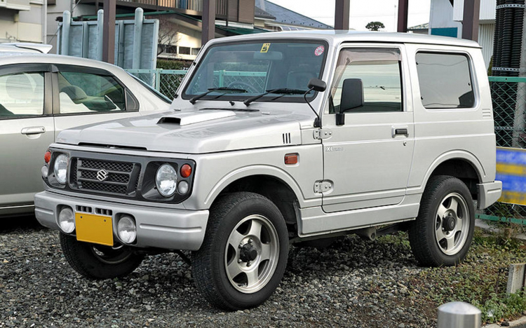 Tìm hiểu các thế hệ của Suzuki Jimny: chưa bao giờ là một chiếc SUV bóng bẩy