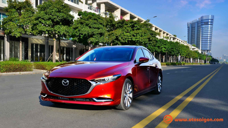 Mazda3 mới gặp lỗi phanh tự động trên phiên bản Premium khiến xe có thể bất ngờ phanh lại