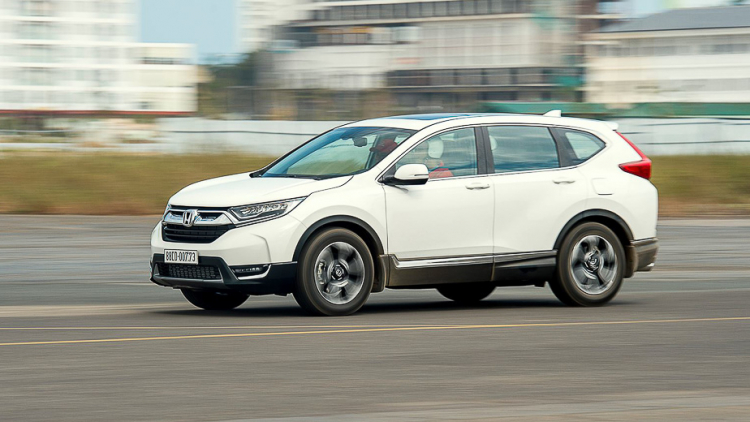 Honda CRV 2019 bị nặng tay lái khi đi chậm.