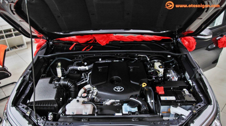 Fortuner 2.4 Diesel.jpg