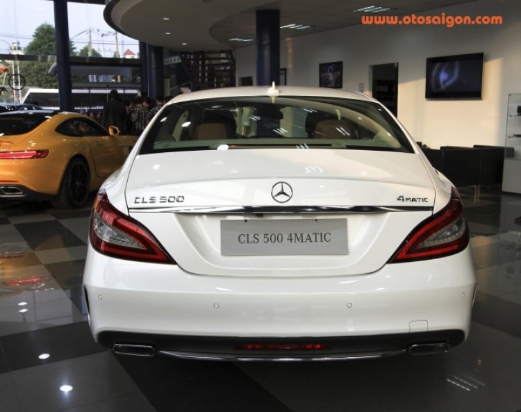 Cận cảnh Mercedes-Benz CLS500 4Matic 2015 tại Việt Nam