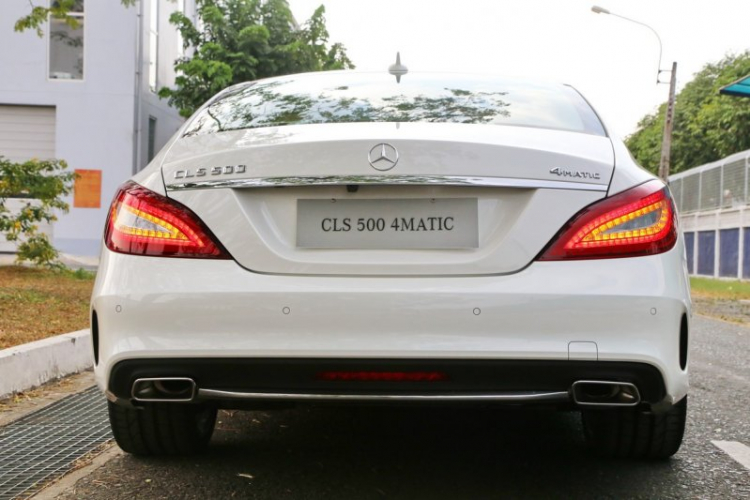 Cận cảnh Mercedes-Benz CLS500 4Matic 2015 tại Việt Nam