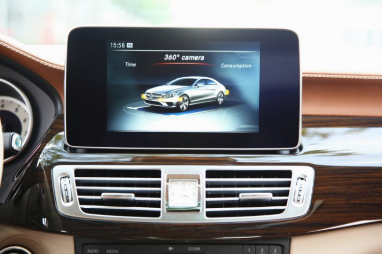 Cận cảnh Mercedes-Benz CLS500 4Matic 2015 tại Việt Nam Cận cảnh Mercedes-Benz CLS500 4Matic 2015 tại Việt Nam