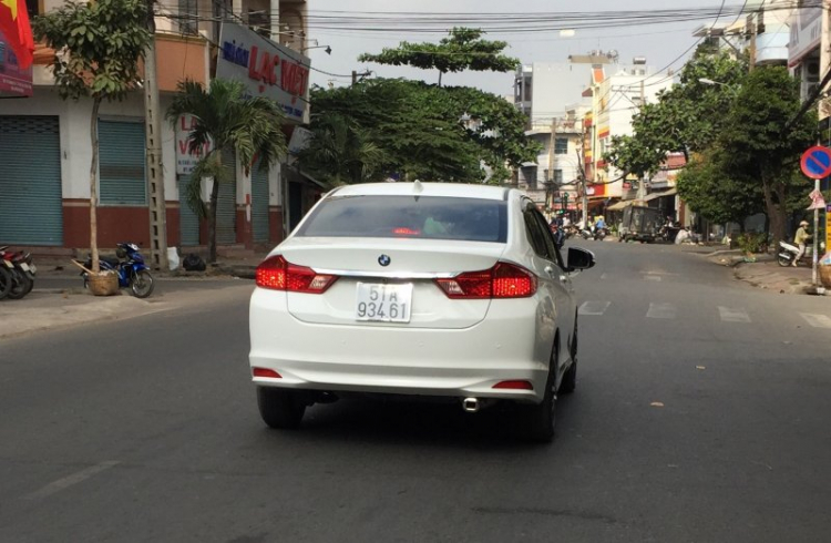 Bmw nguỵ trang trên đường thử tại VN