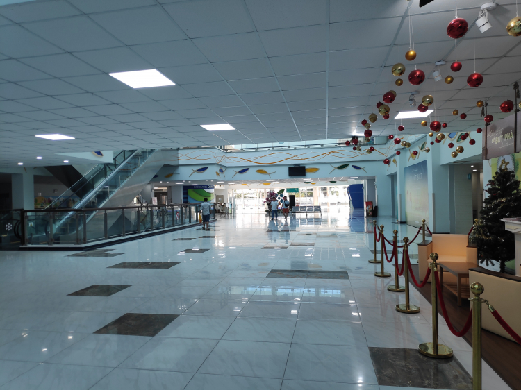 Bệnh viện Nhi Đồng Bình Chánh sạch đẹp quá.