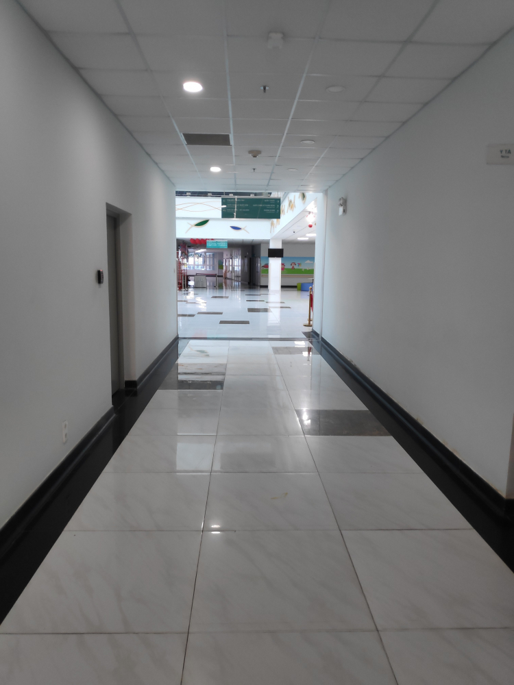 Bệnh viện Nhi Đồng Bình Chánh sạch đẹp quá.