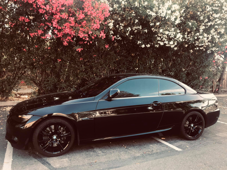 Dân chơi xe Bimmer là phải mua xe cũ về độ logo M? Dân chơi xe Bimmer là phải mua xe cũ về độ logo M?