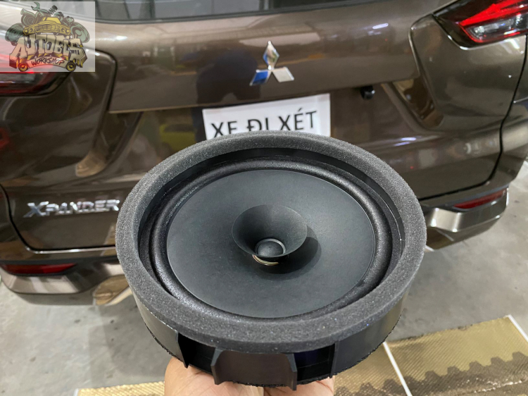 Nâng cấp âm thanh và cách âm cửa cho Mitsubishi Xpander