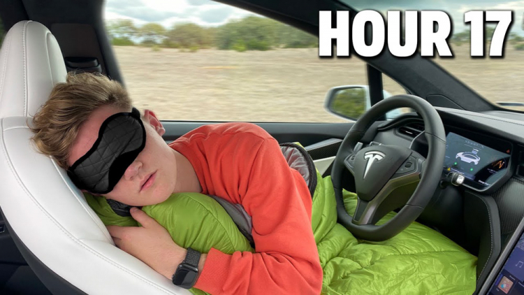 YouTuber trải nghiệm 1200 dặm với 36 giờ bằng công nghệ Autopilot của Tesla Model X