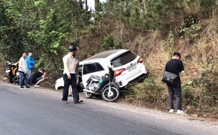 Ô tô tông chết thai phụ ở Đà Lạt còn hổ báo xuống xe đánh người