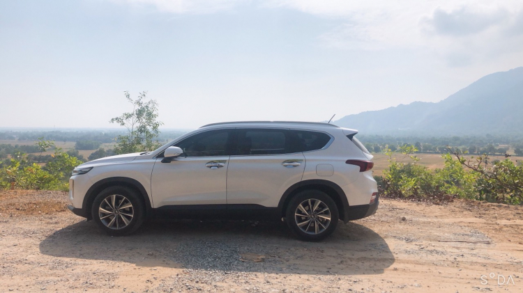 Anh Chuột Lùi Cho Em Hỏi về Hyundai Santa Fe Anh Chuột Lùi Cho Em Hỏi về Hyundai Santa Fe