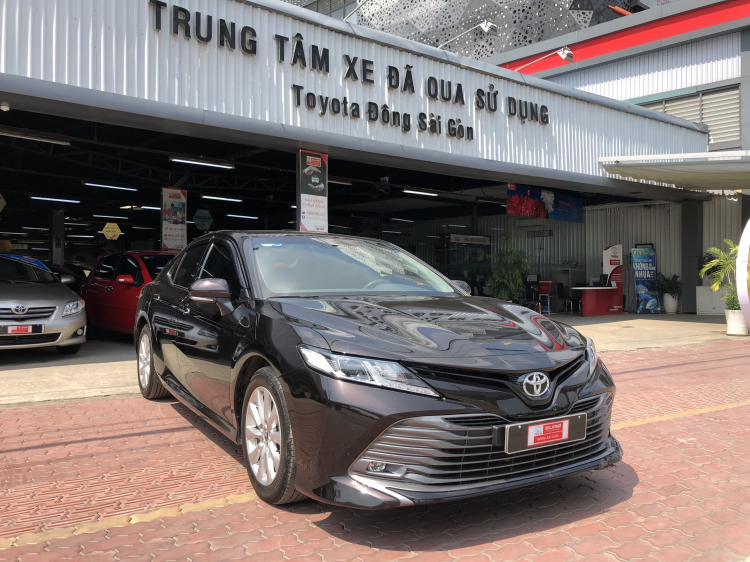 Camry 2.0G 2019 form mới nhập Thái Lan