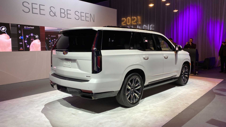 Ảnh thực tế Cadillac Escalade 2021: có làm khó Lexus LX570, Mercedes-Benz GLS hay BMW X7?