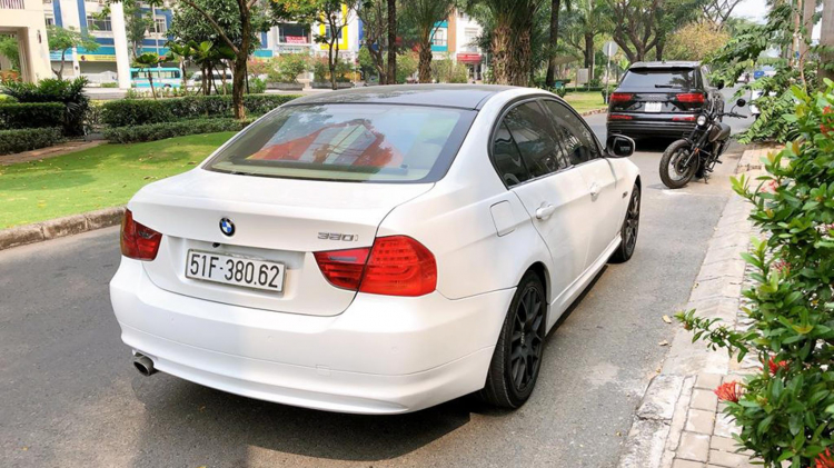 Sau đại tu, xe sang BMW 320i 2009 bán lại với giá rẻ hơn Vios số sàn 3 túi khí