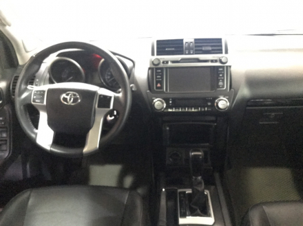 Toyota_Prado_TXL_2015 (11).jpg