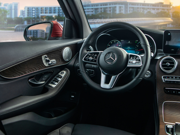 Mercedes-Benz GLC 200 và GLC 200 4MATIC 2020 mới ra mắt; giá lần lượt 1,749 và 2,039 tỷ đồng