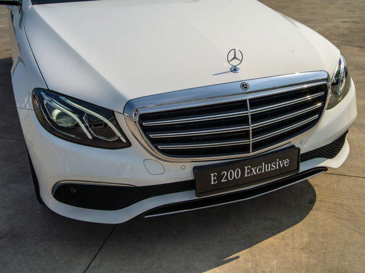 Mercedes-Benz Việt Nam giới thiệu E 200 Exclusive 2020 giá 2,29 tỷ đồng; rẻ hơn E 200 Sport