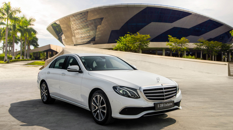 Mercedes-Benz Việt Nam giới thiệu E 200 Exclusive 2020 giá 2,29 tỷ đồng; rẻ hơn E 200 Sport