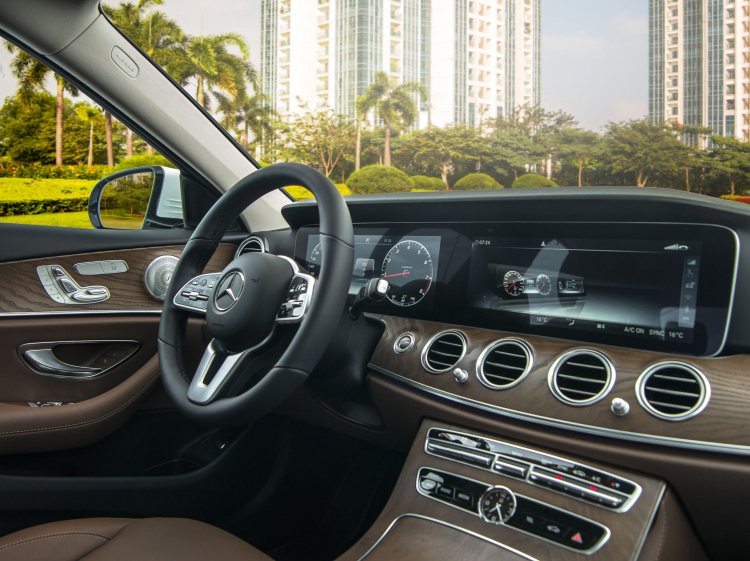 Mercedes-Benz Việt Nam giới thiệu E 200 Exclusive 2020 giá 2,29 tỷ đồng; rẻ hơn E 200 Sport Mercedes-Benz Việt Nam giới thiệu E 200 Exclusive 2020 giá 2,29 tỷ đồng; rẻ hơn E 200 Sport