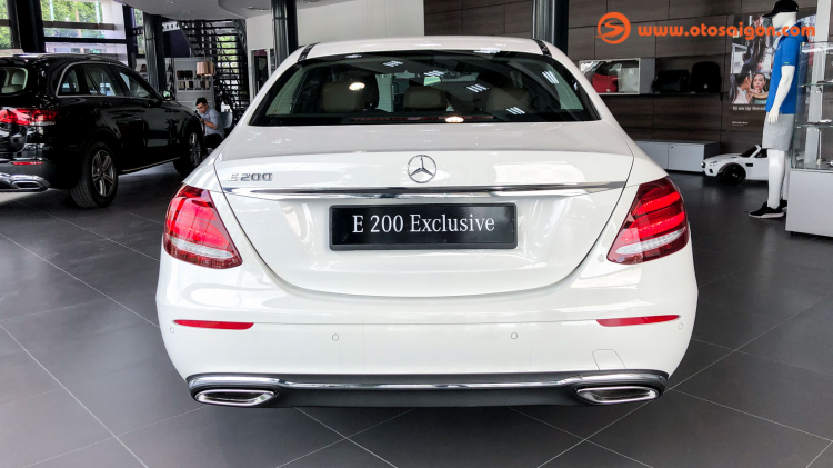 Ảnh thực tế Mercedes-Benz E 200 Exclusive 2020 mới ra mắt có giá bán 2,29 tỷ đồng