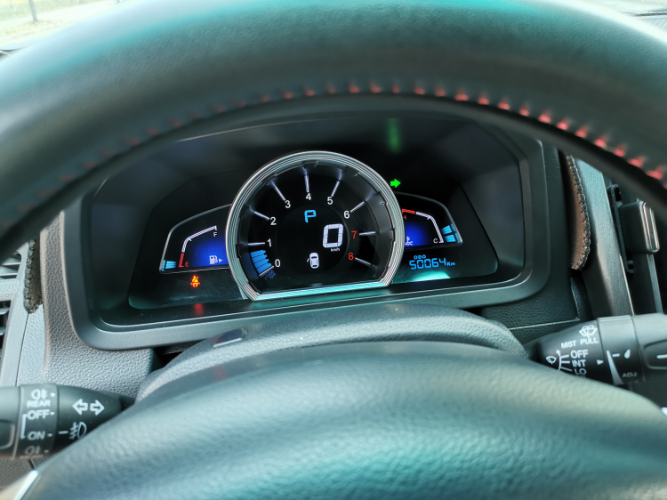 Chạy 4 năm, người dùng Luxgen U6 Eco Hyper Sport bán lại với giá hơn 500 triệu