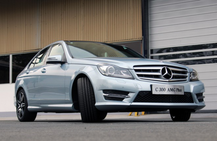 Xe sang Mercedes-Benz C300 AMG Plus 2014: Lựa chọn sedan chất với giá 860 triệu đồng