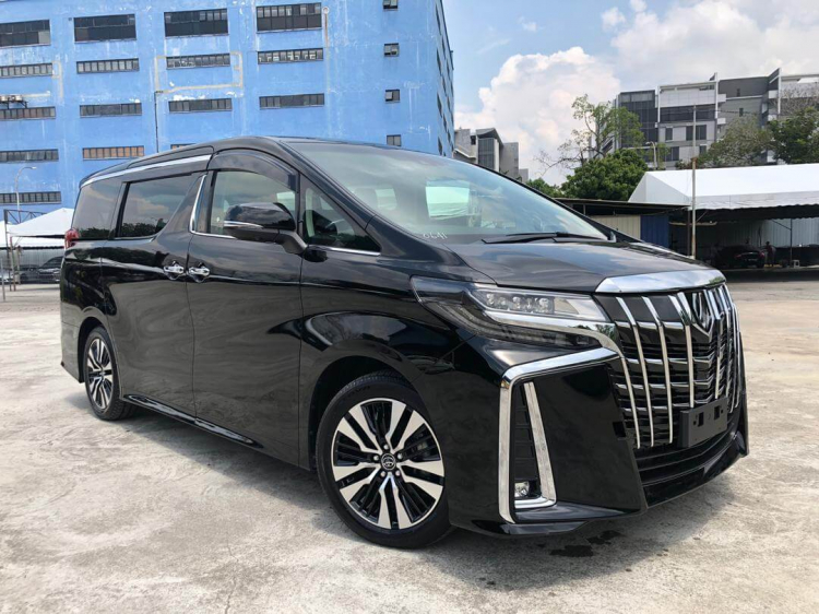 Sedona toi với Ford Tourneo rồi Sedona toi với Ford Tourneo rồi